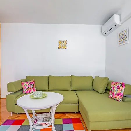 شقة Fabulous In Near Seabeach And Nightlife *