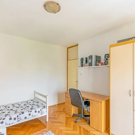 Apartman Fabulous In Near Seabeach And Nightlife